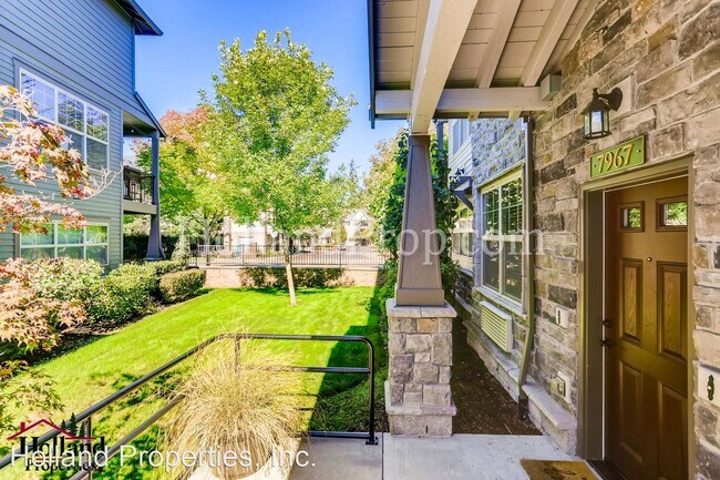 Building Photo - 2 br, 1 bath House - 7967 NE Rockne Way
