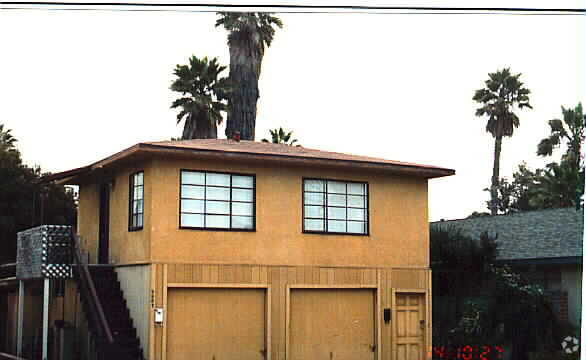 Building Photo - 2557-2559 Pierpont Blvd