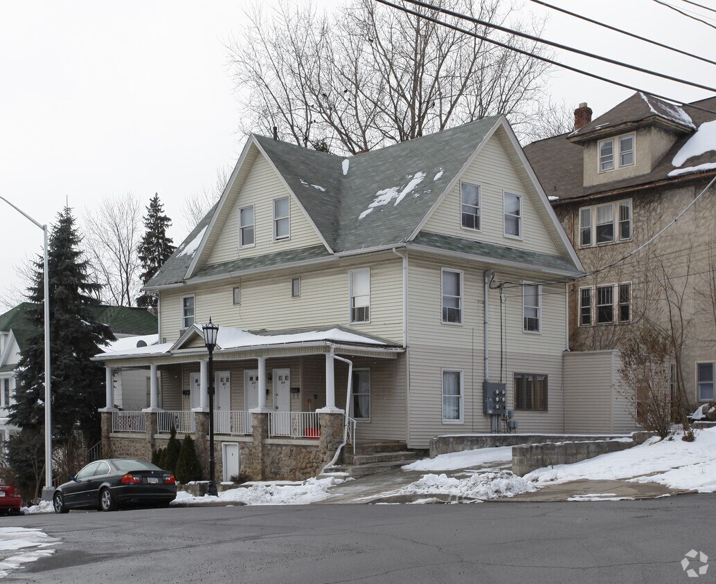 437439 N Irving Ave, Scranton, PA 18510 Apartments in Scranton, PA