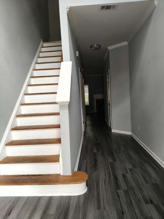 Building Photo - 4120 Rogers Creek Ct