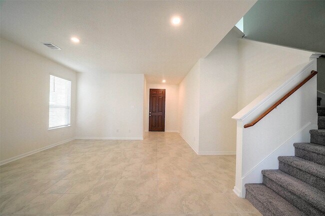 Building Photo - 20811 Sheffield Pk Dr