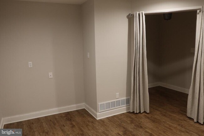 Foto del edificio - 13 Tulip Ct