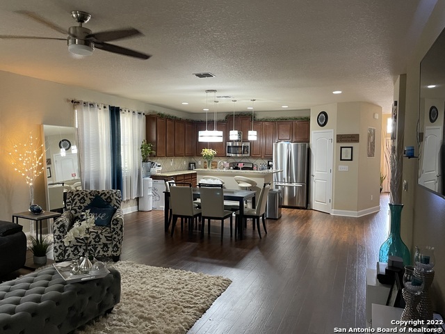 Building Photo - 13031 Waterlily Way