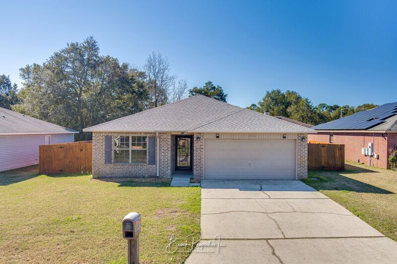 Foto principal - 711 Forgotten Creek Ln