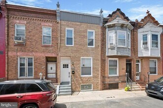 Building Photo - 1512 N Newkirk St