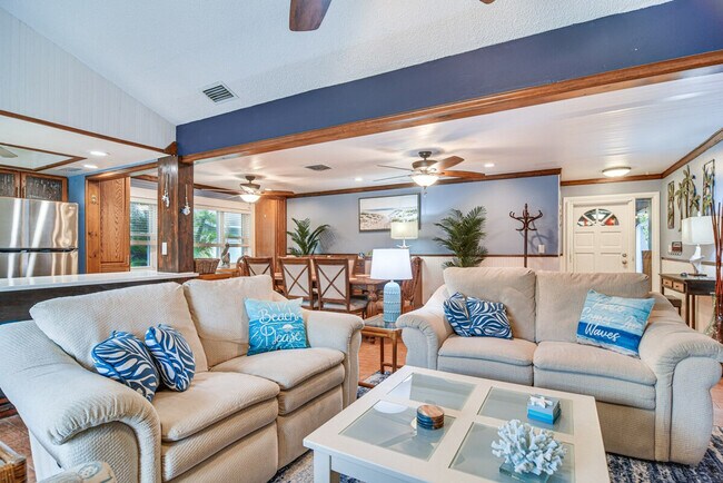 Building Photo - 2360 Willow Tree Trail