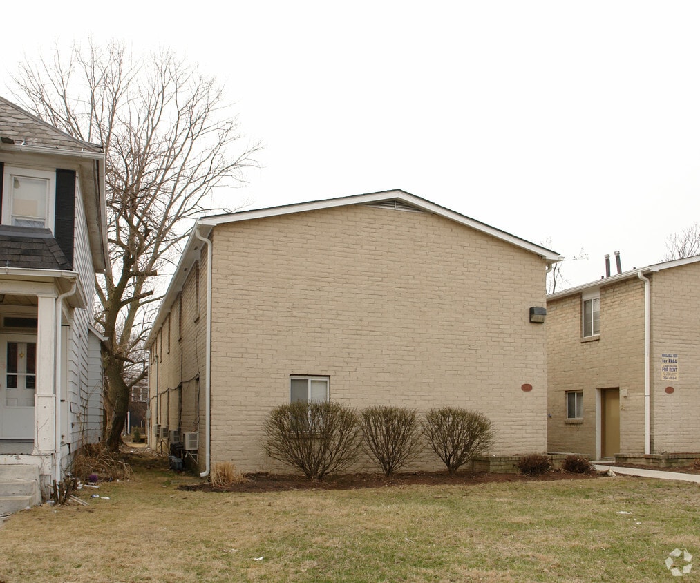 Building Photo - 389 E 12th Ave
