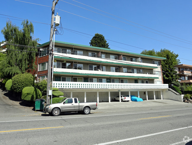 Building Photo - Thorndyke Apartments