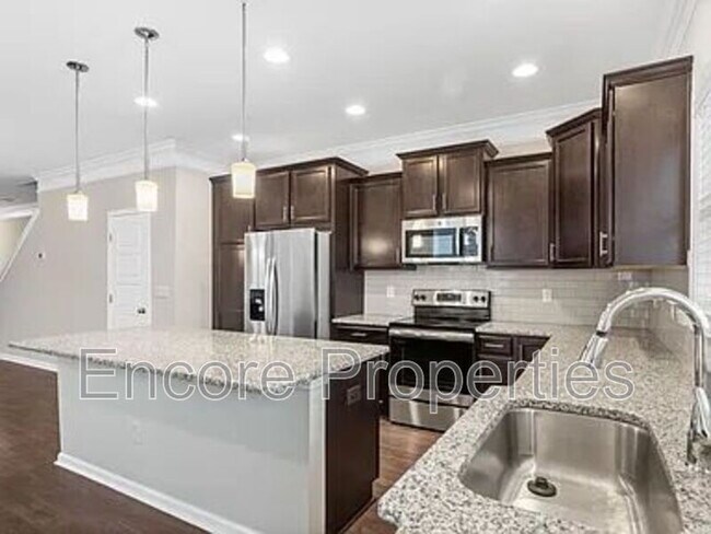 Foto del edificio - 1228 Brown Velvet Ln