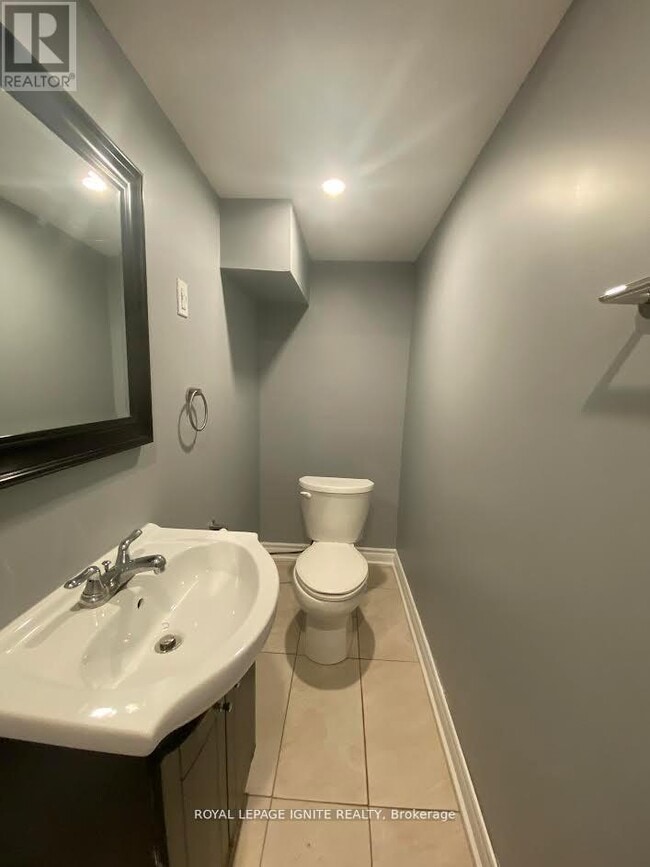 Photo du bâtiment - 62 Wandering Trail