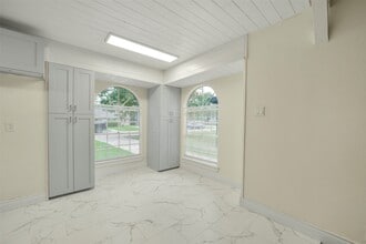 Building Photo - 23122 Whispering Willow Dr