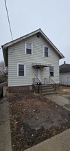 Building Photo - 915 State St