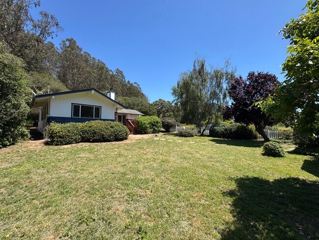 Foto del edificio - 640 Peaceful Valley Dr