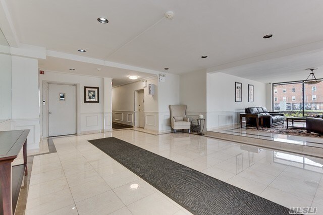 Foto del edificio - 225 1st St