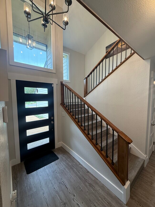 Foto del edificio - 107 Hilltop Ln
