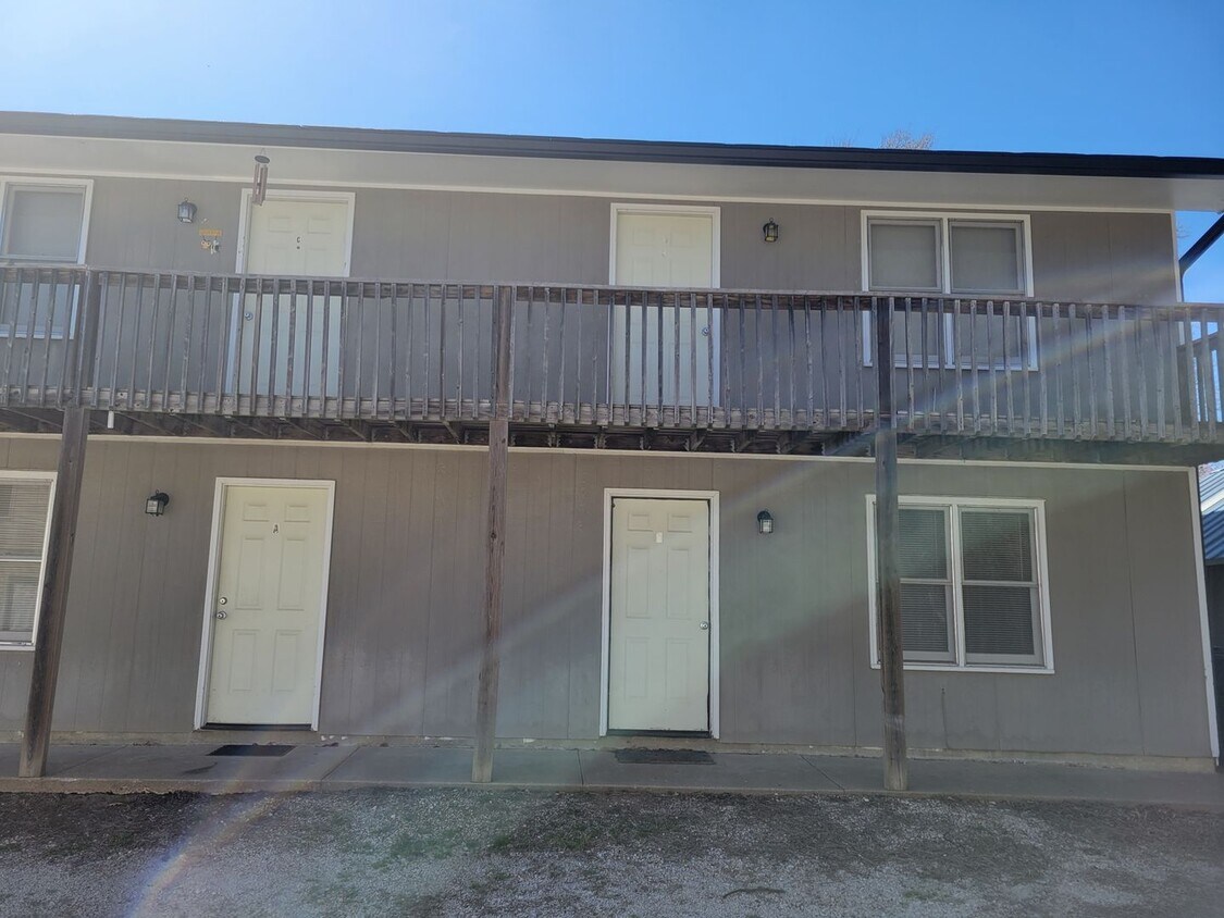 Primary Photo - 315 Jefferson St