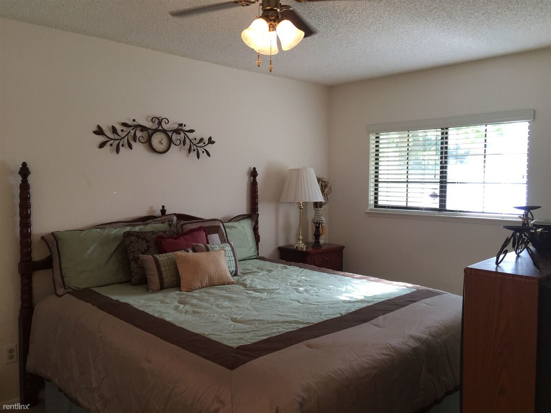 Foto principal - 101 Luna Way