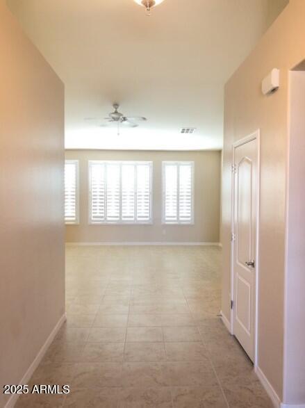 Foto del edificio - 2435 W Maya Way