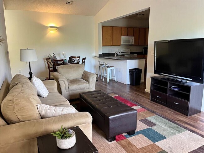 Foto del edificio - 2200 Classen Blvd
