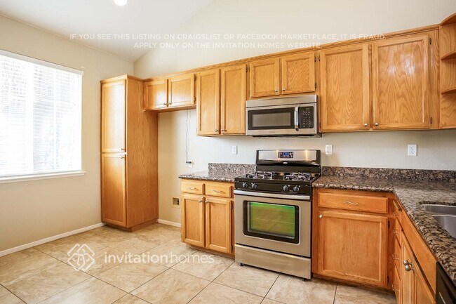 Foto del edificio - 2547 Foghorn Way