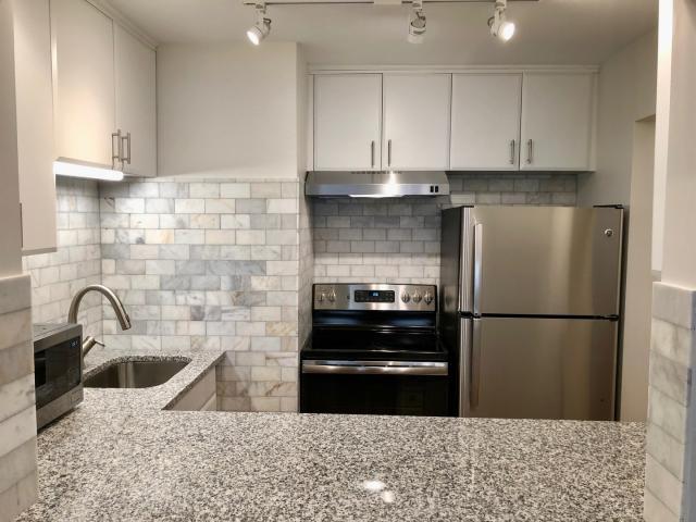 Building Photo - 0 bedroom in Chicago IL 60657
