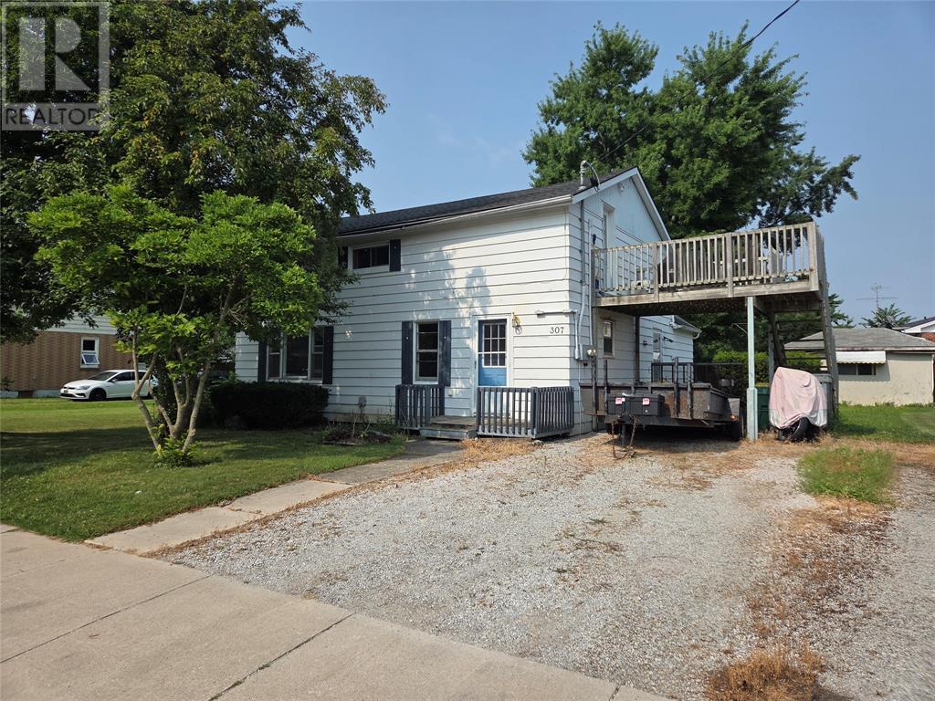 Primary Photo - 307 Eureka St