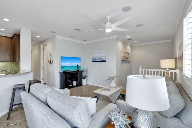 Building Photo - 1383 Artesia Dr E