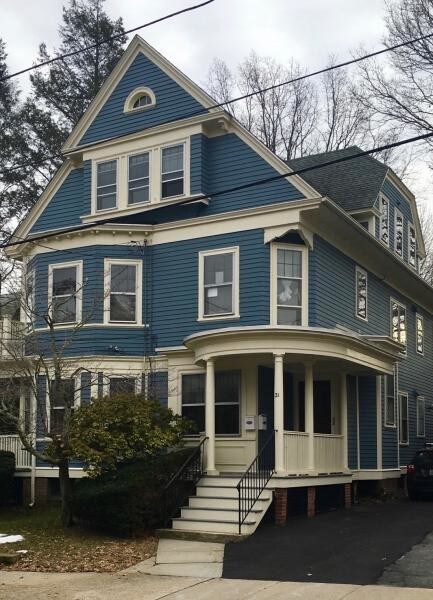 Primary Photo - 21 Elton St