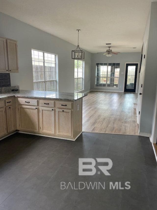 Building Photo - 7943 Audubon Dr