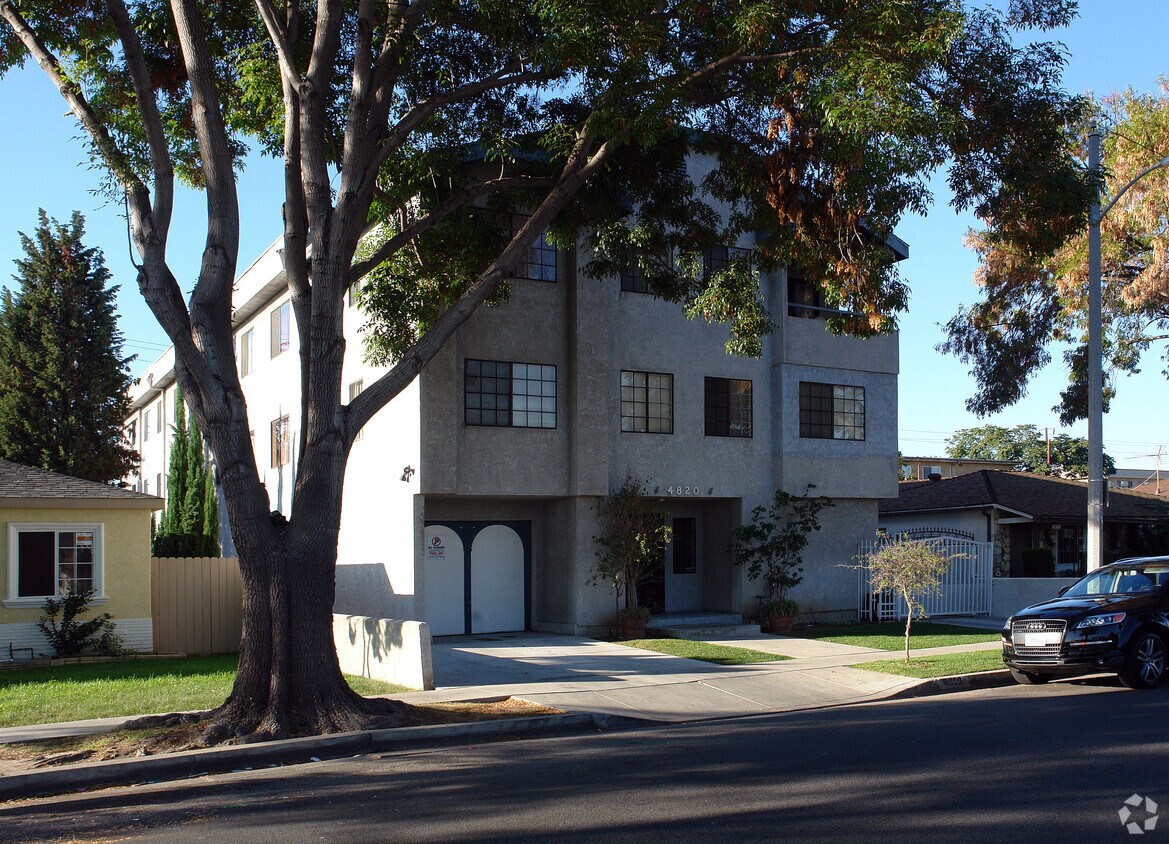 Foto del edificio - 4820 W 119th Pl