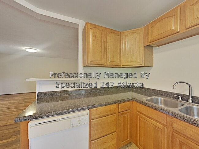 Building Photo - 2208 Ajax Dr NW