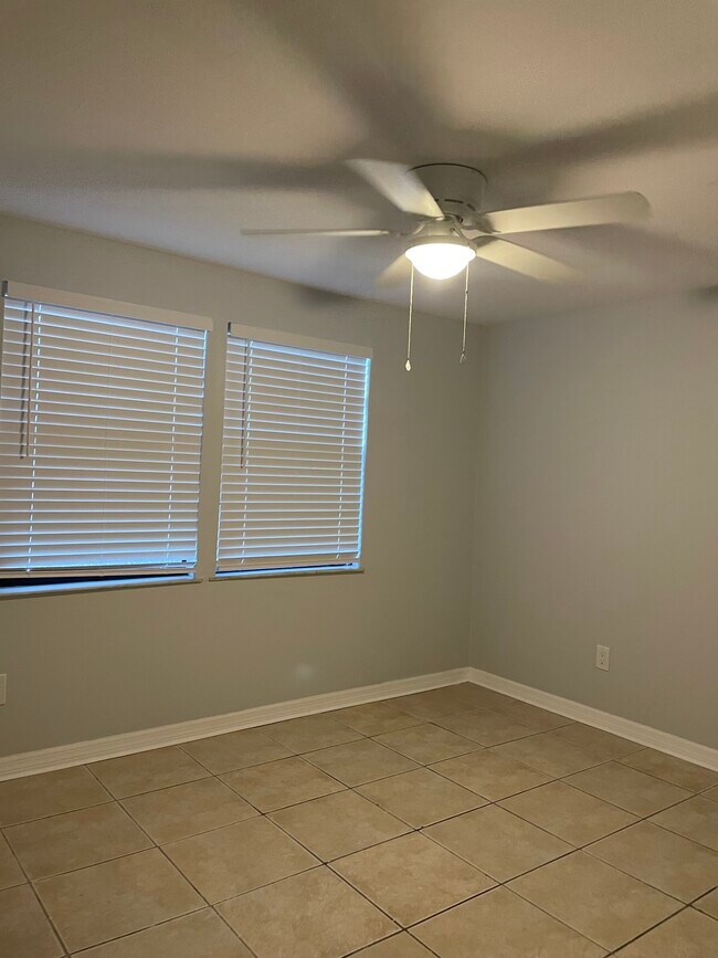 Foto del edificio - 4927 Sanoma Village