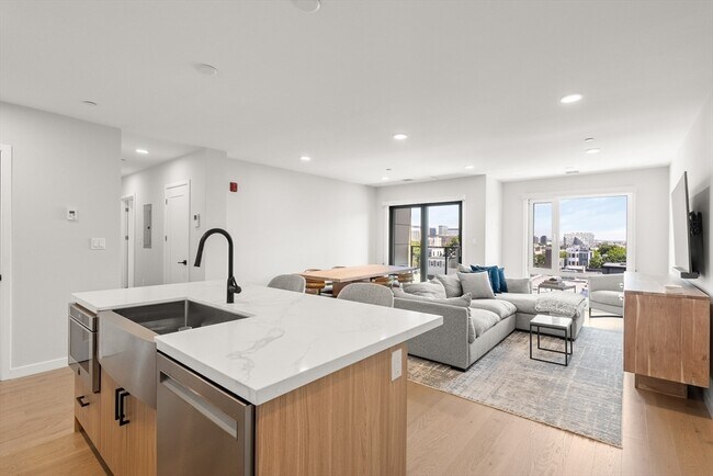 Foto del edificio - 457 W Broadway