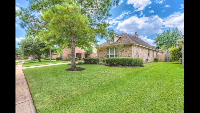 Building Photo - 24023 Northshire Ln