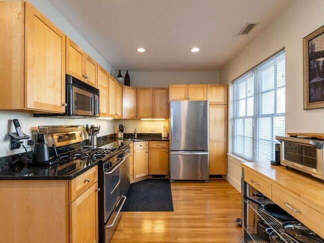 Foto del edificio - 154 Brookline St