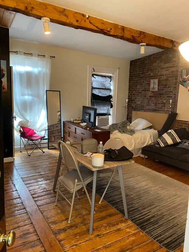 Primary Photo - 43 Bowdoin St