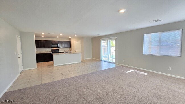 Foto del edificio - 4563 Cotton Quail Ave