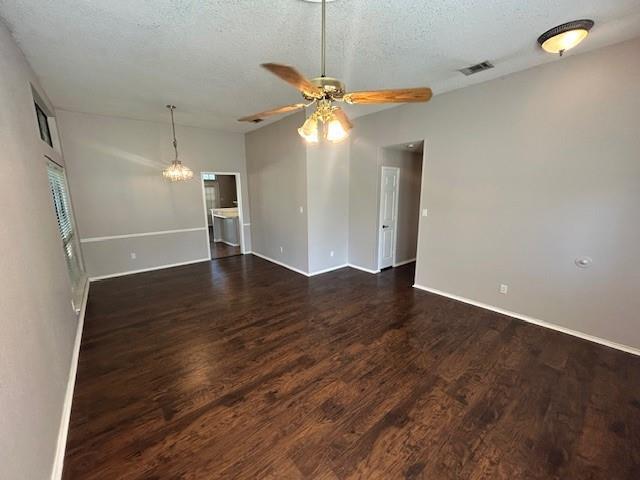 Foto del edificio - 7709 Radford Cir