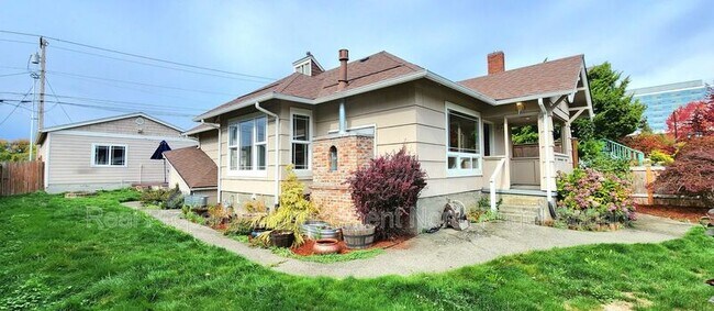 Building Photo - 1524 Rockefeller Ave