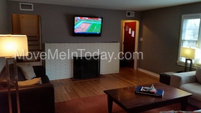 Building Photo - Plaza Rent to Own - No Banks Needed
