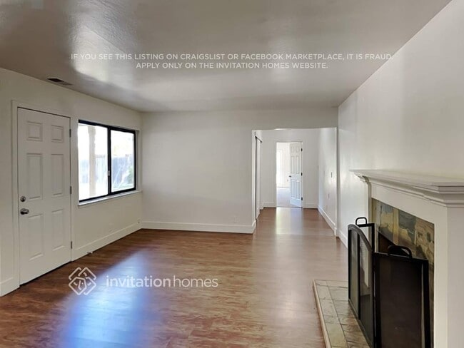 Foto del edificio - 8158 Lichen Dr