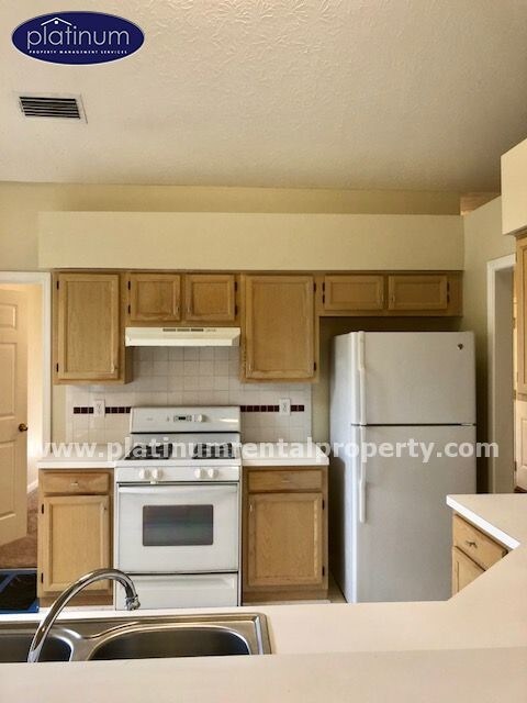 Building Photo - 105 Riversong Dr
