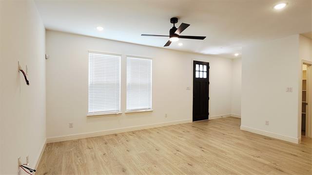 Foto del edificio - 9029 Scarp Hl Ln