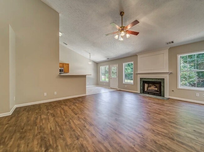 Building Photo - 4840 Kiawah Ct