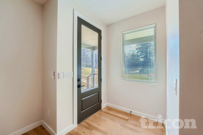 Foto del edificio - 2841 Clifton Church Rd SE