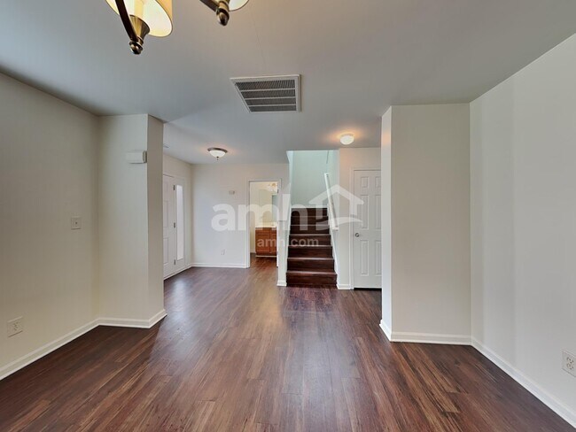 Foto del edificio - 10540 Gold Pan Rd