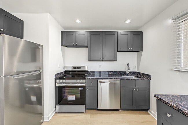 Building Photo - 3007 N 22nd St