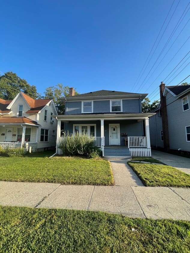 Primary Photo - 416 Pearl St