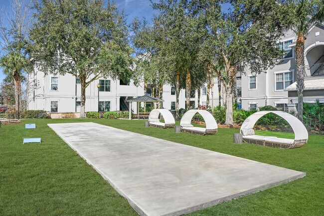 Foto del edificio - Halston Four Corners