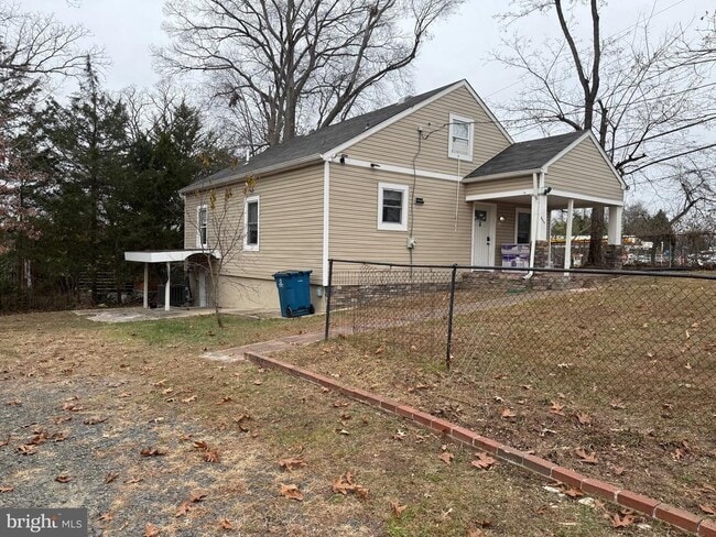 Building Photo - 9300 Sanger St